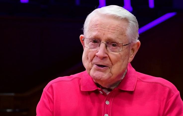 Chuck Swindoll age