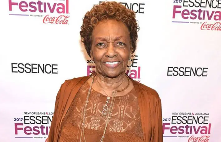 Cissy Houston height