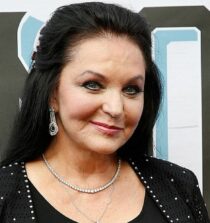 Crystal Gayle age