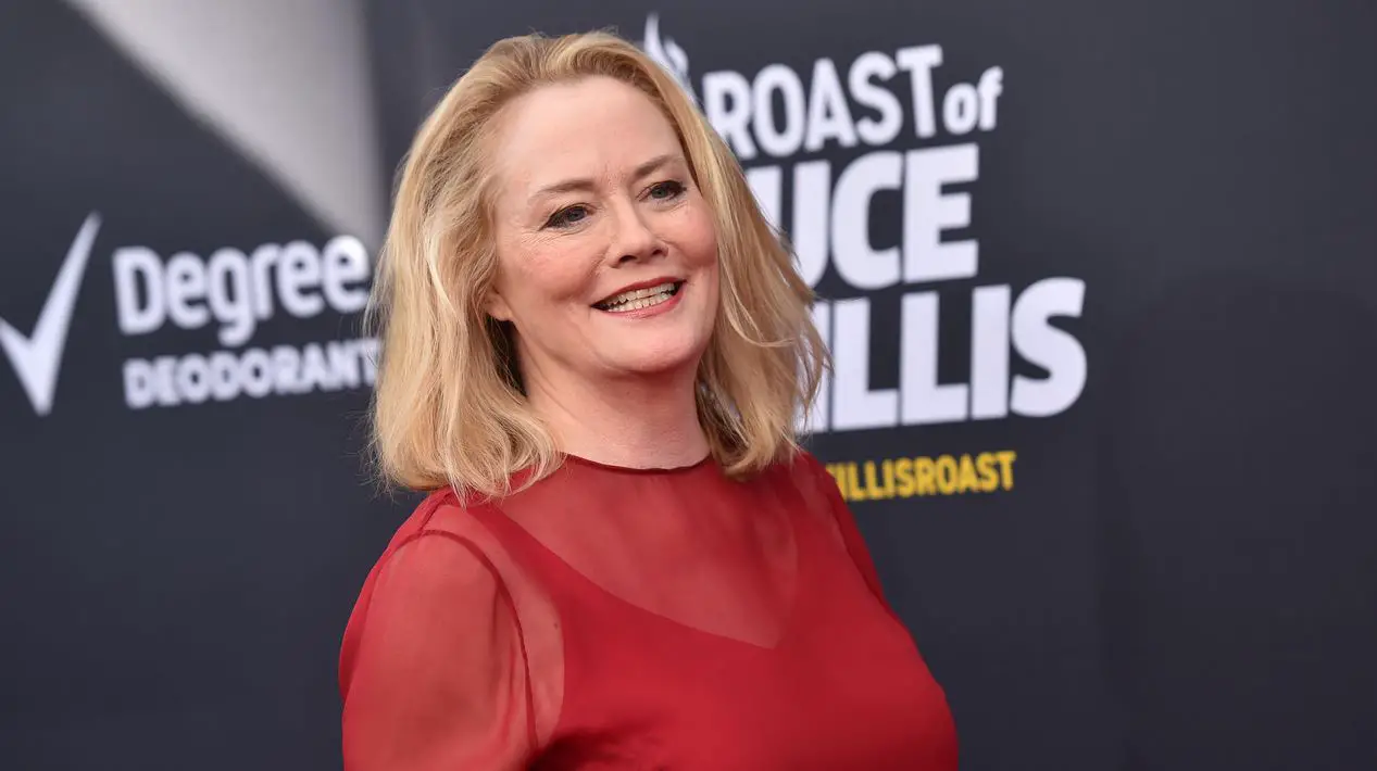 Cybill Shepherd weight