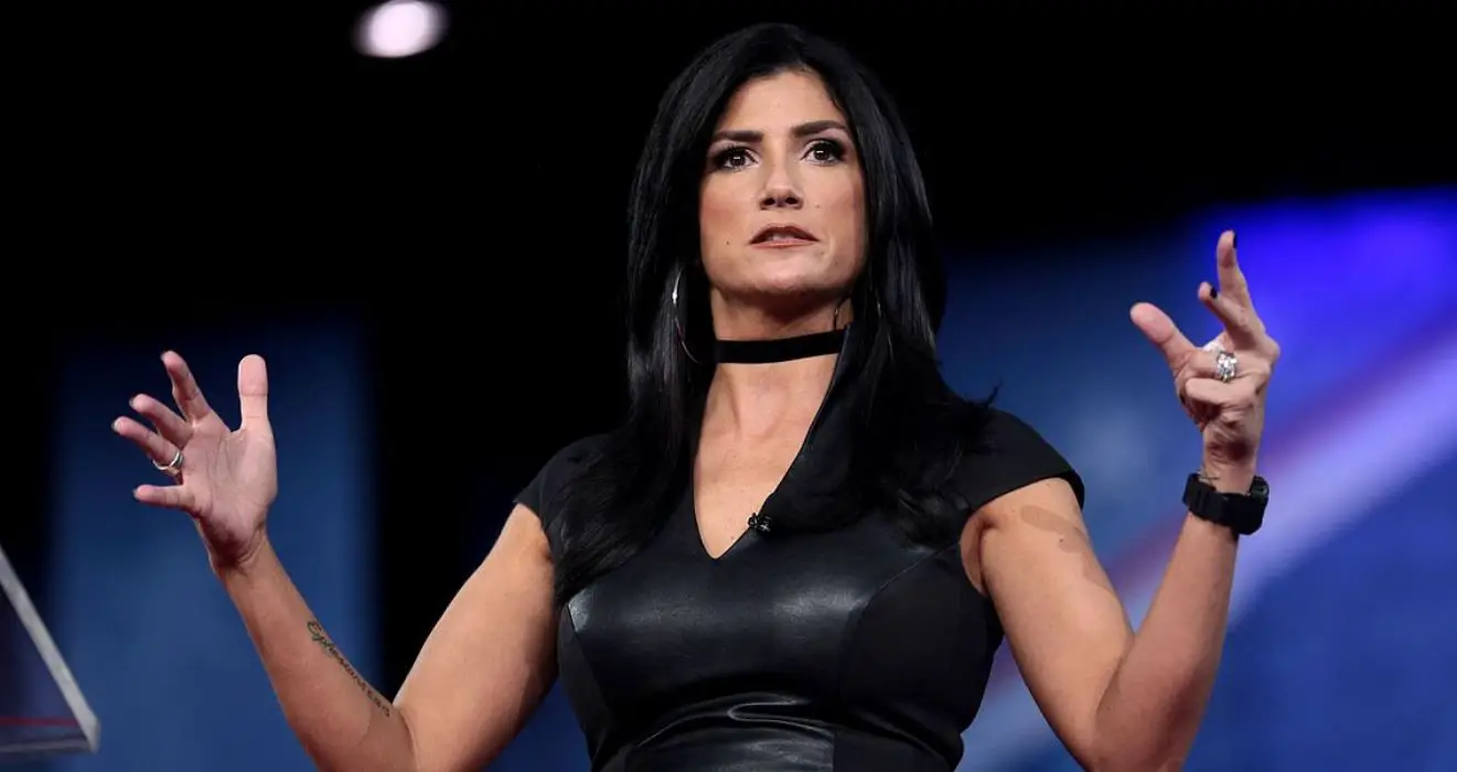 Dana Loesch Net worth, Age: Weight, Wife, Kids, Bio-Wiki 2024| The ...