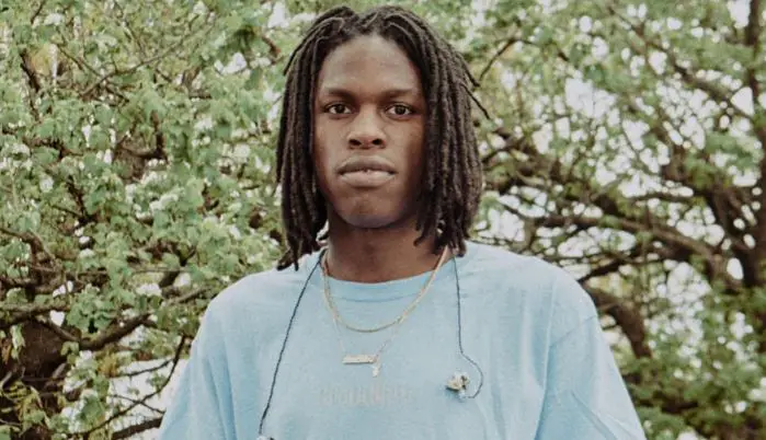 Daniel Caesar weight