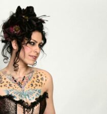 Danielle Colby Cushman net worth