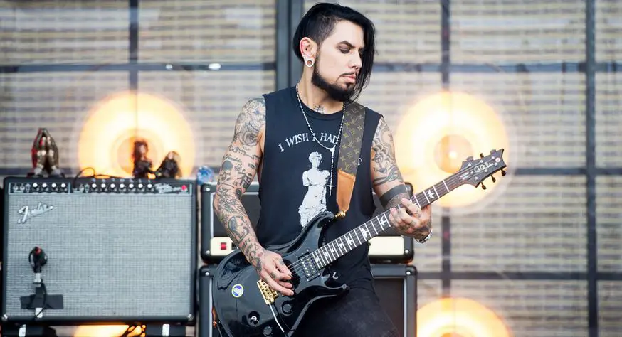 Dave Navarro age