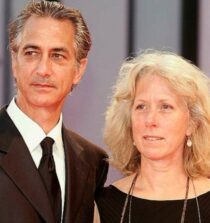 David Russell Strathairn height