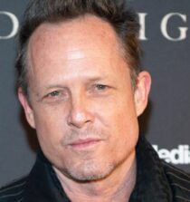 Dean Winters net worth