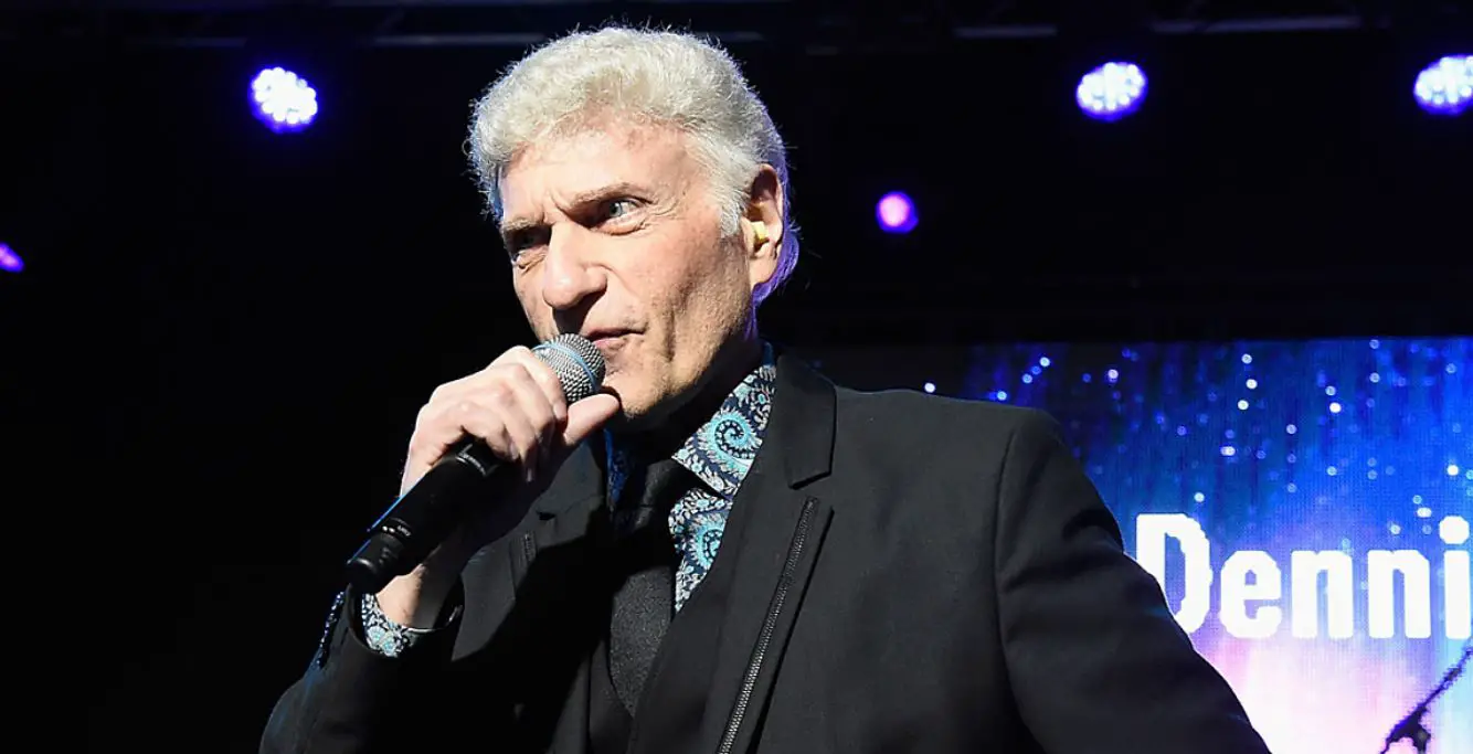 Dennis DeYoung height