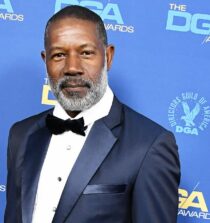 Dennis Haysbert height