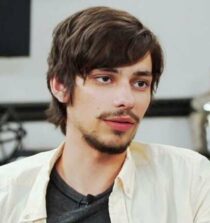 Devon Bostick net worth