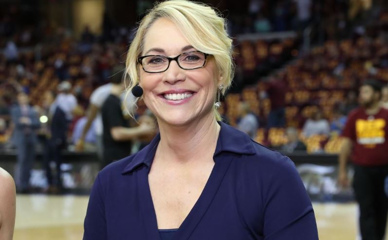 Doris Burke height