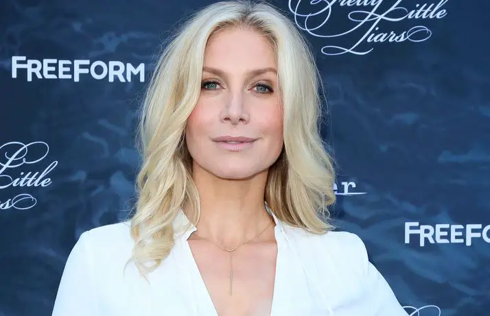 Elizabeth Mitchell weight