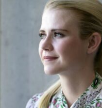 Elizabeth Smart height