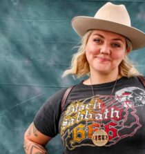 Elle King age