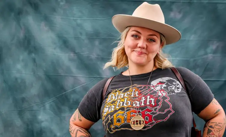 Elle King age