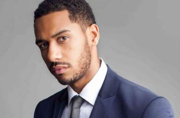 Elliot Knight height