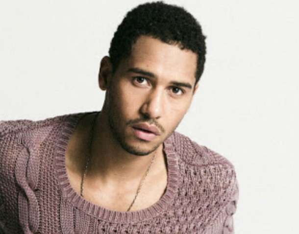 Elliot Knight networth