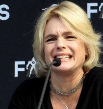 Erika Eleniak weight