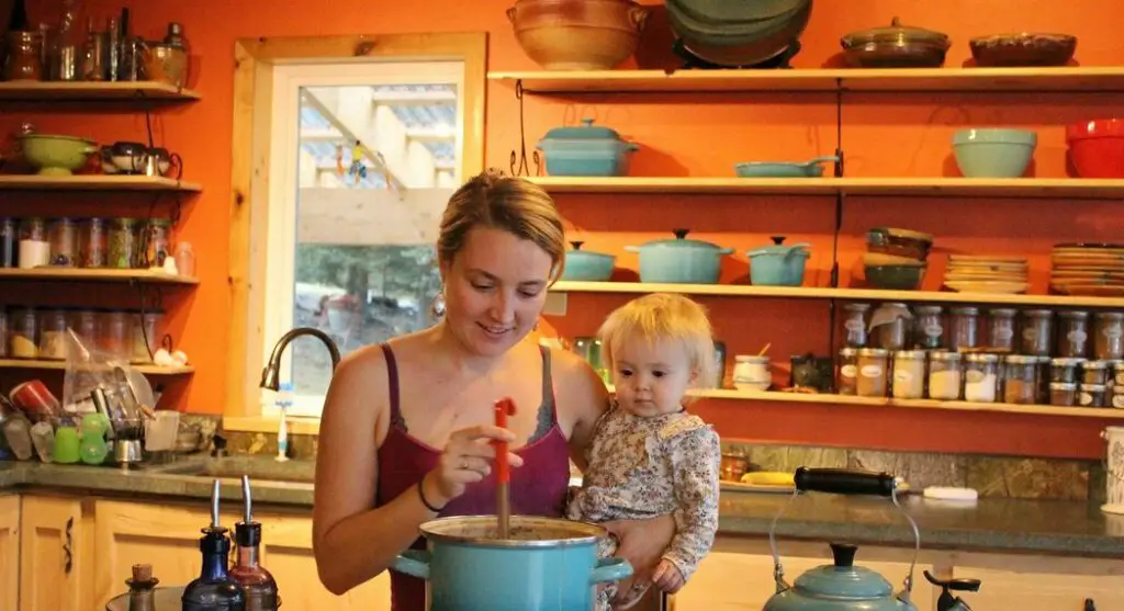 Eve Kilcher net worth, Wife, Kids, BioWiki, Weight, Age 2023 The