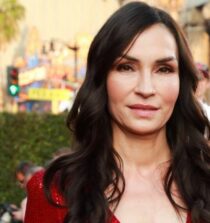 Famke Janssen height