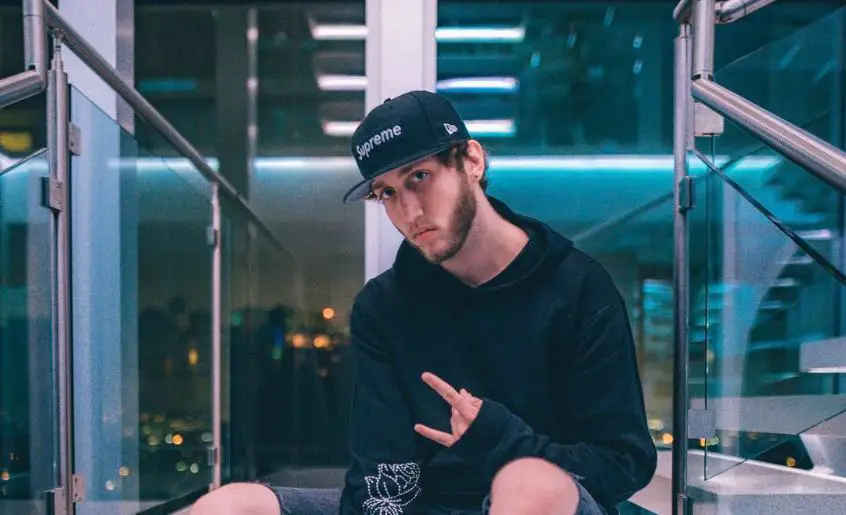 Faze Banks height