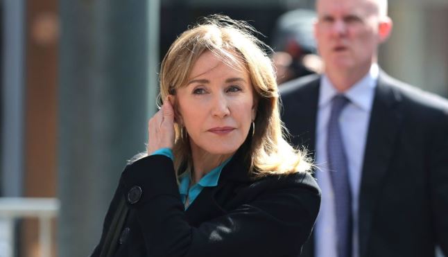 Felicity Huffman age