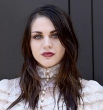 Frances Bean Cobain net worth