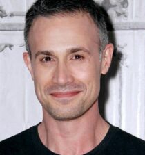 Freddie Prinze Jr. age height weight bio