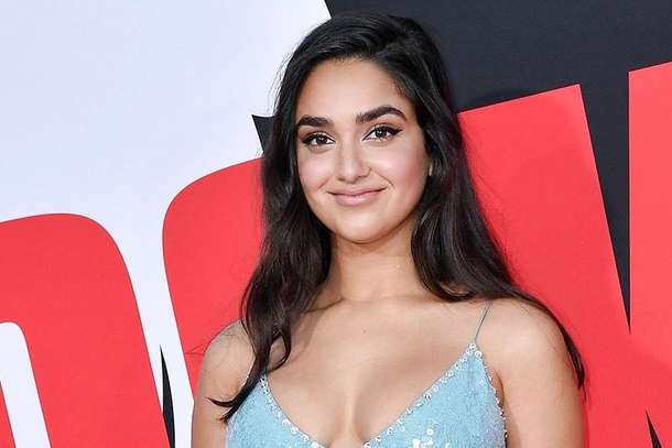 Geraldine Viswanathan height