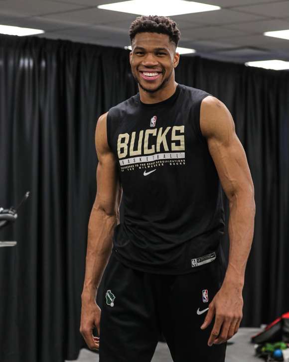 Giannis Sina Ugo Antetokounmpo height