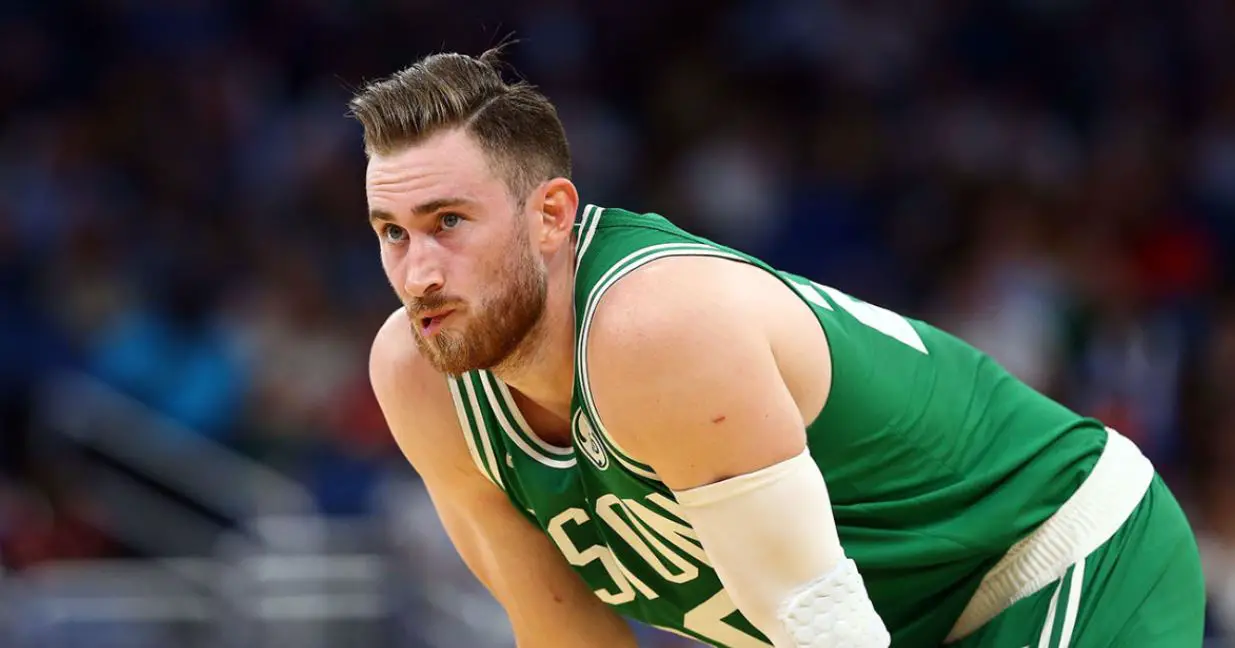 Gordon Hayward • Height, Weight, Size, Body Measurements