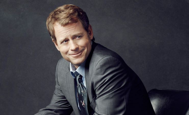 Greg Kinnear age