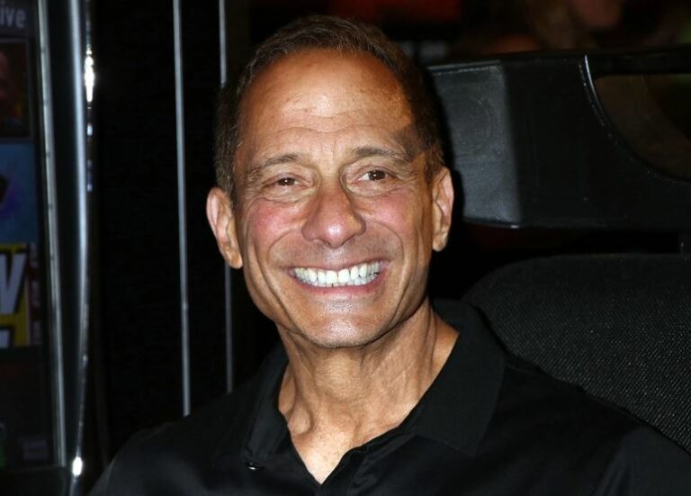 Harvey Levin net worth, BioWiki, Kids, Wife, Age, Weight 2023 The