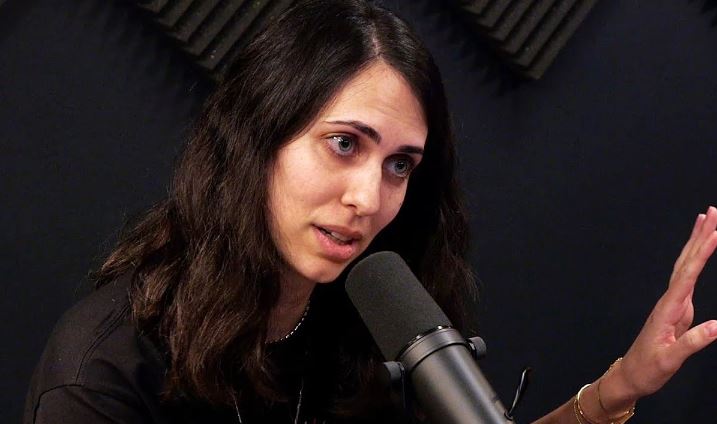 Hila Klein height