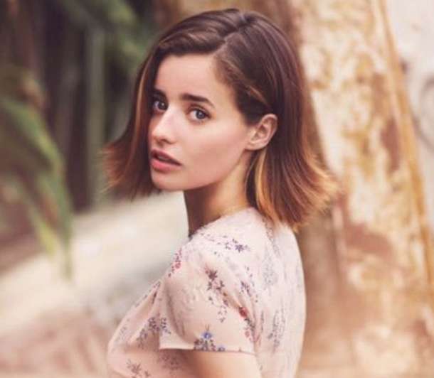 Holly Earl networth