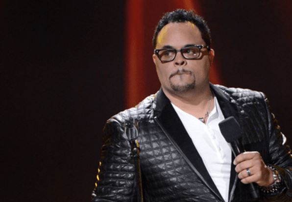 Israel Houghton height