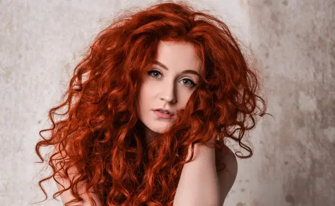 Janet Devlin age