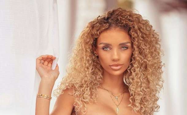 Jena Frumes height