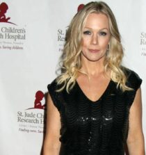 Jennie Garth weight