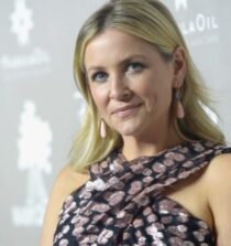 Jessica Capshaw net worth