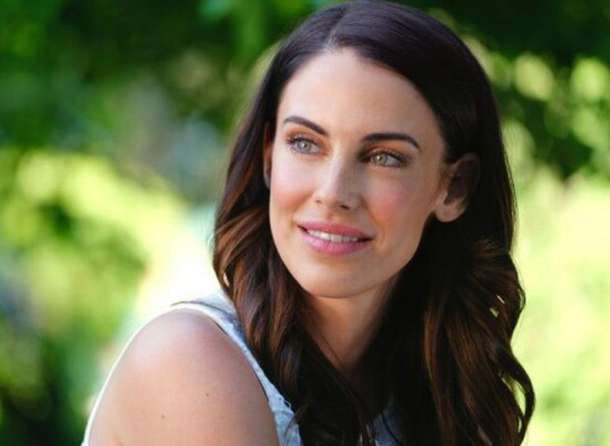 Jessica Lowndes height