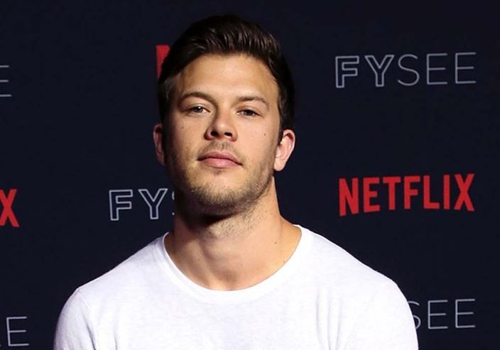 Jimmy Tatro weight