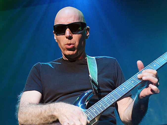 Joe Satriani height