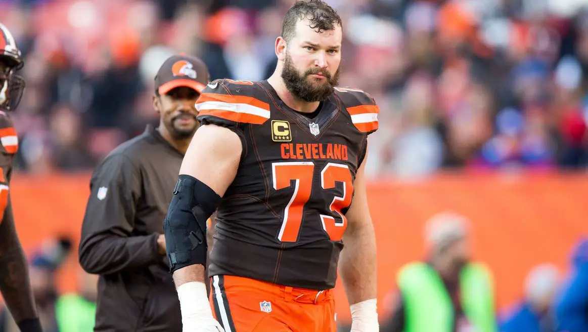 Joe Thomas height