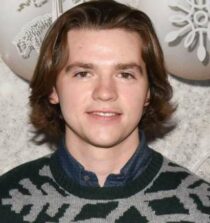 Joel Courtney networth