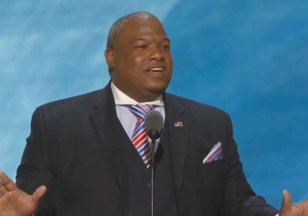 John Mark Burns height