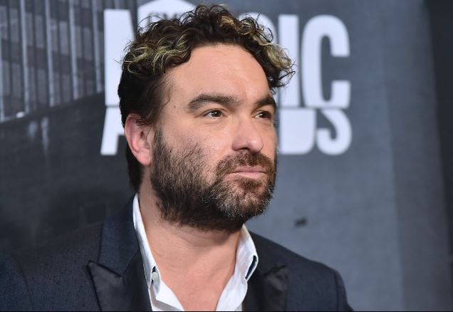 Johnny Galecki weight