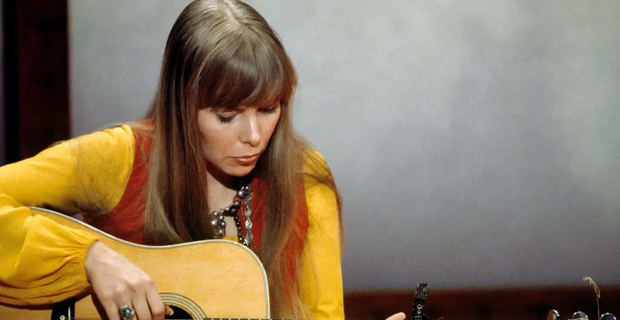 Joni Mitchell age