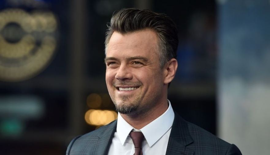 Josh Duhamel weight