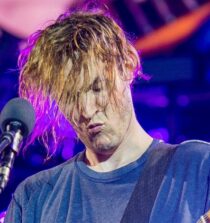 Josh Klinghoffer weight