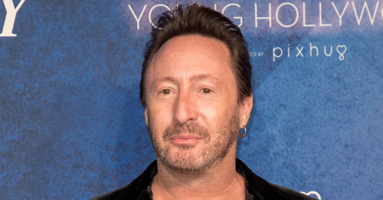 Julian Lennon weight